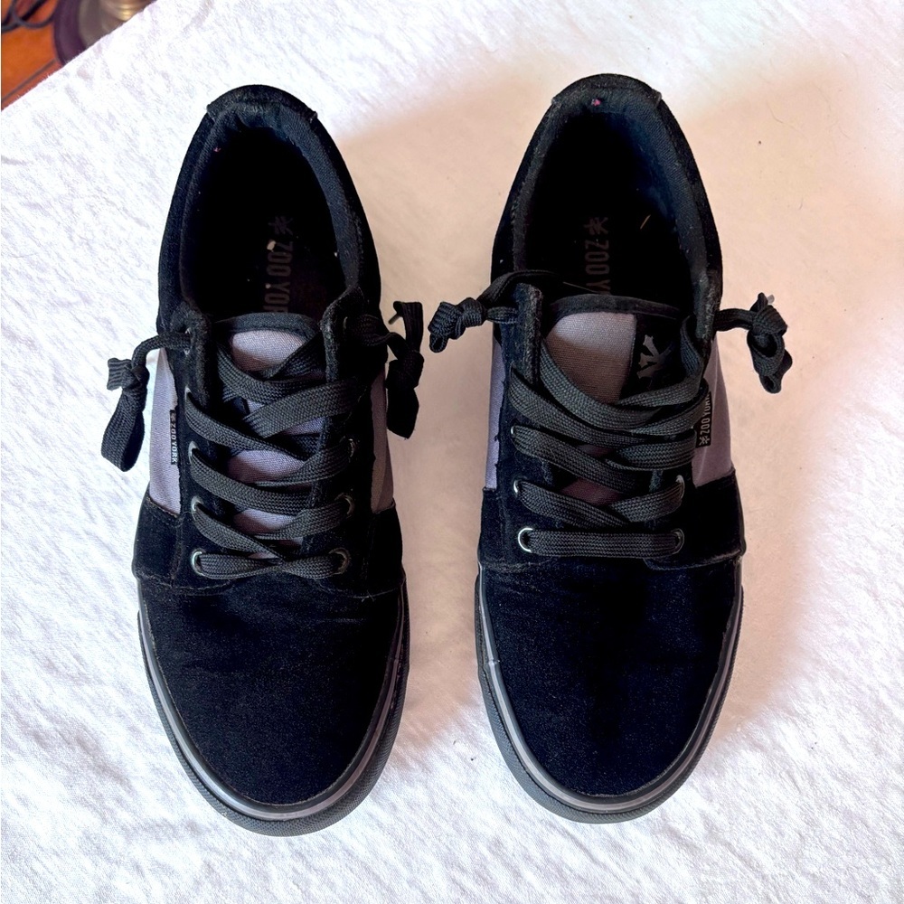 Zoo York Lace Up Black Velvet/Canvas Textile Sneakers Mens Size 7 Women’s 8.5